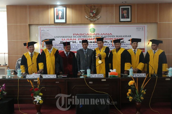 Huzaemah Ikut Ujian Doktor di Pascasarjana UIN Makassar