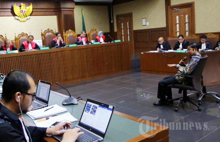 Idrus Marham Jalani Sidang di PN Tipikor Jakarta