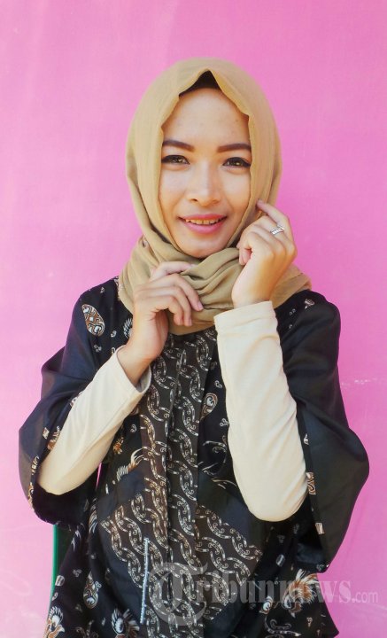 Ilustrasi Perawatan Rambut Bagi Wanita Berhijab