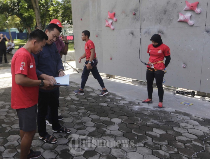 Imam Nahrawi Tinjau Pelatnas Panjat Tebing