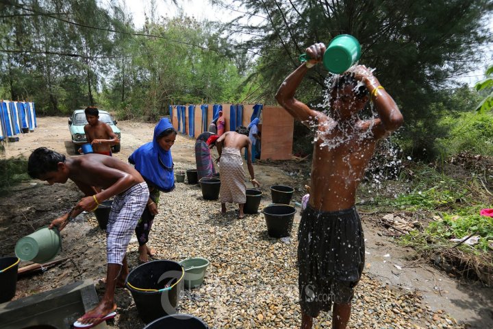Imigran Rohingya Terdampar di Aceh