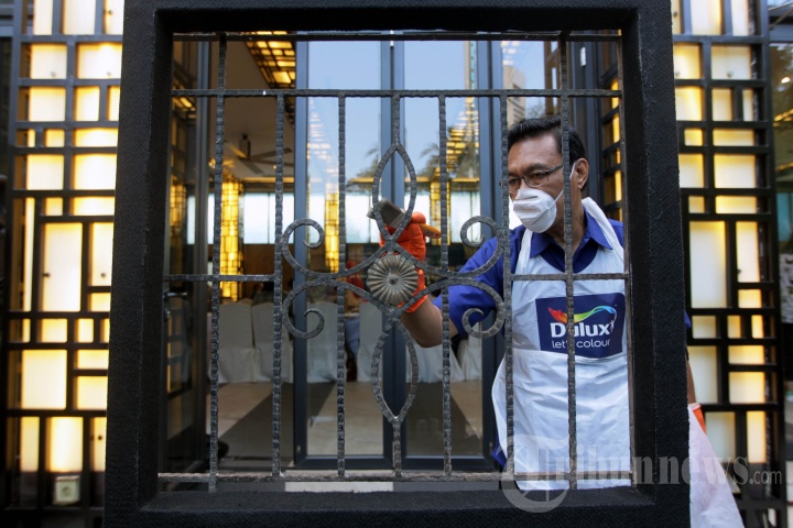 Inovasi Dulux Weathershield Flash dan Hammerite