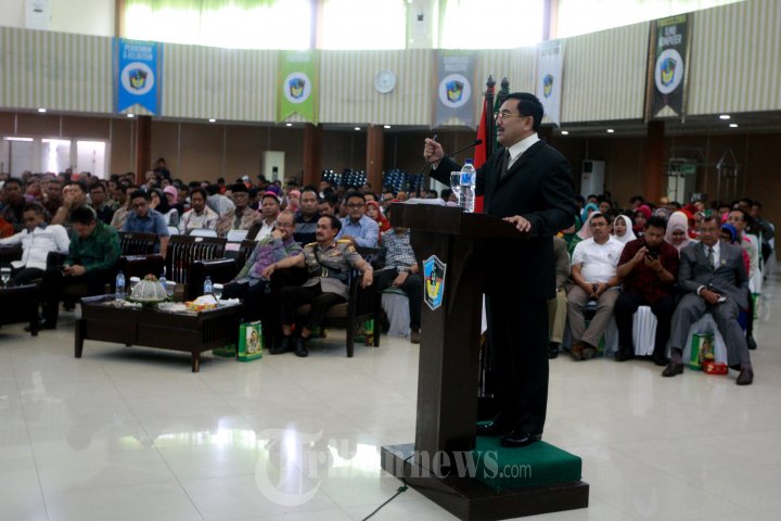 Irjen Pol Burhanuddin Andi Mendapat Gelar Doktor Hukum UMI