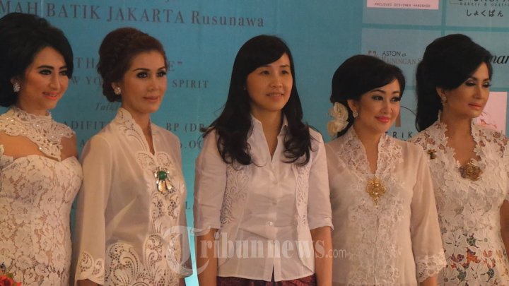 Istri Gubernur Ahok Hadiri Pengrajin Batik Marunda