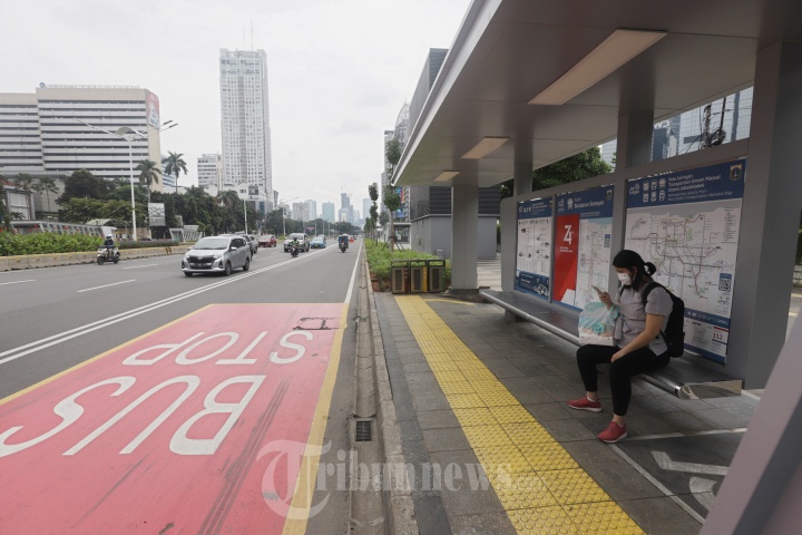 Jakarta Darurat Corona, Suasana Perkantoran Lengang