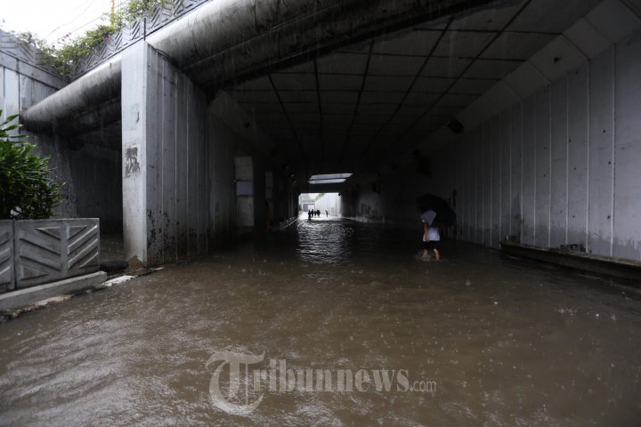 Jakarta Dikepung Banjir