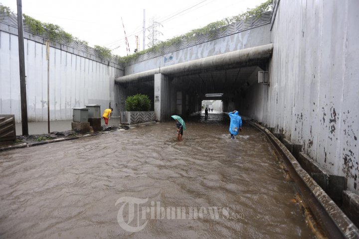 Jakarta Dikepung Banjir