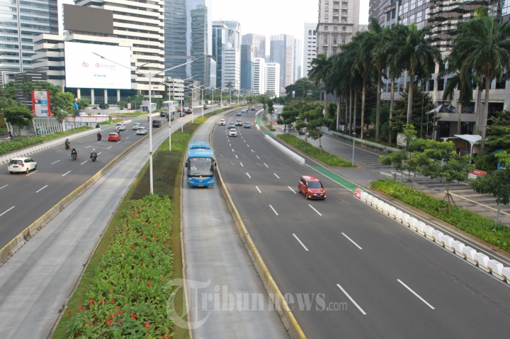 Jalan Jenderal Sudirman Lenggang Hari Pertama Lebaran