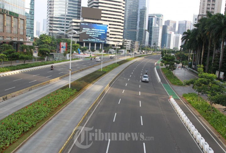 Jalan Jenderal Sudirman Lenggang Hari Pertama Lebaran