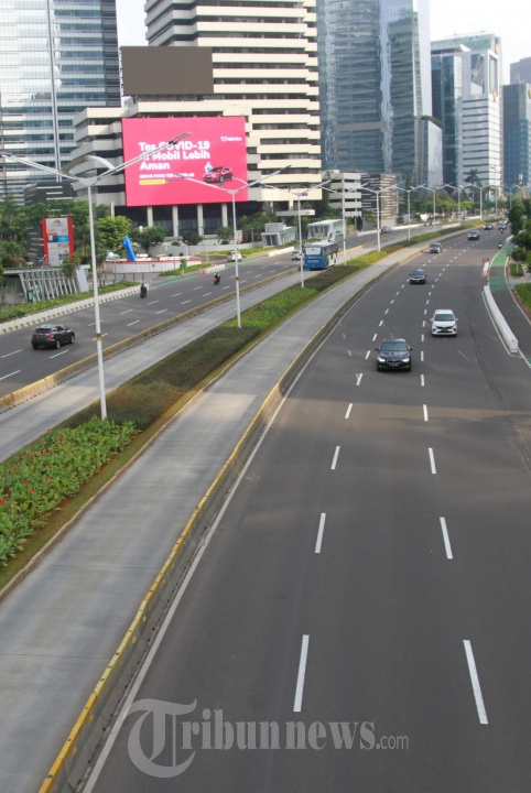 Jalan Jenderal Sudirman Lenggang Hari Pertama Lebaran