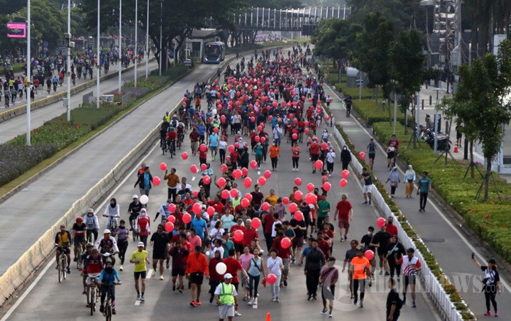Jalan Santai Gerak untuk Bumi HUT 67 CIMB Niaga