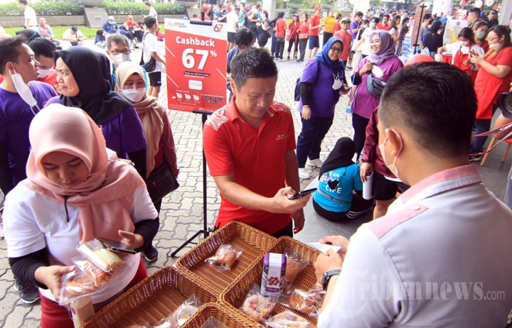 Jalan Santai Gerak untuk Bumi HUT 67 CIMB Niaga