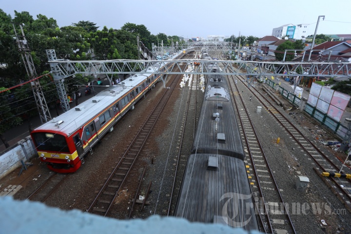 Jalur KA Double-double Track (DDT) Jatinegara-Cakung Beroperasi