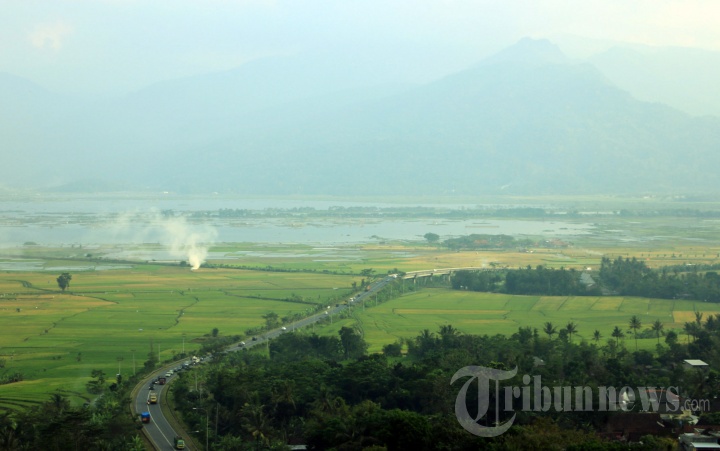 Jalur Lingkar Ambarawa - Jogja Suguhkan Panorama Indah