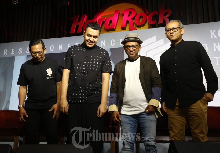 Jelang Konser Monokrom Tulus