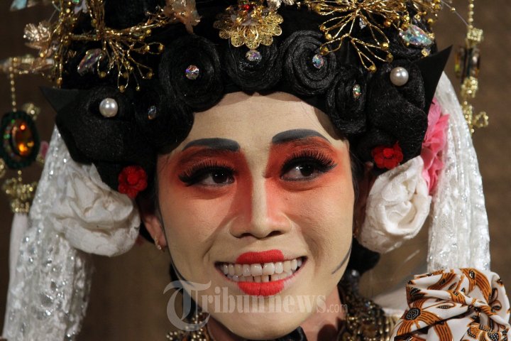 Jelang Pagelaran Opera Ular Putih