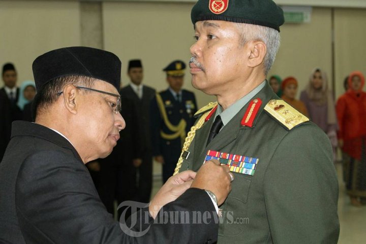 Jenderal Malaysia Mendapat Bintang Yudha Dharma Nararya