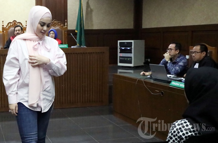 Jennifer Dunn Jadi Saksi Wawan di PN Tipikor Jakarta