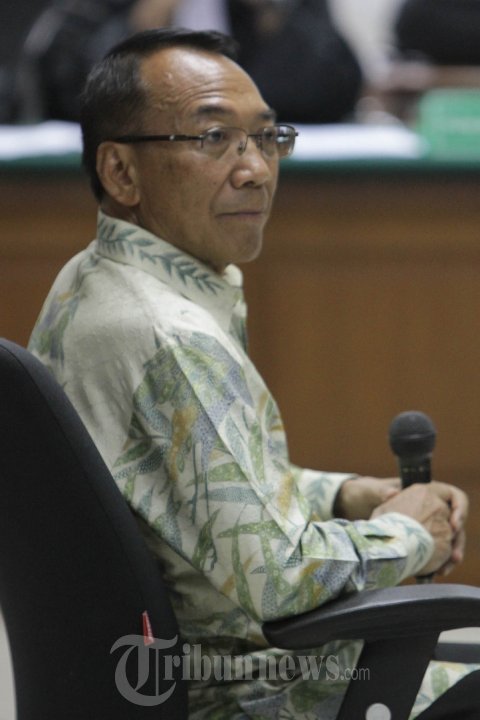 Jero Wacik Jalani Sidang Perdana di Pengadilan Tipikor