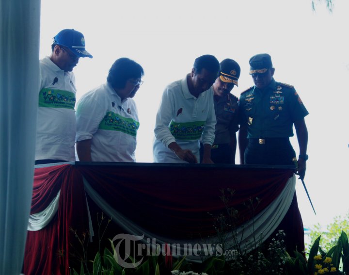 Jokowi di Acara Gerakan Nasional Penyelamatan Tumbuhan dan Satwa