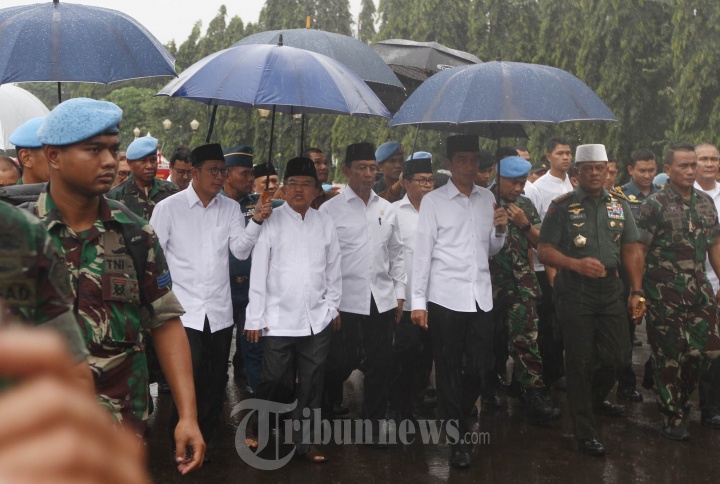 Jokowi - JK Hadiri Aksi Bela Islam III