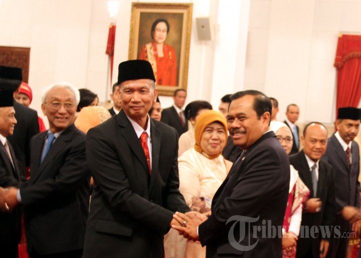 Jokowi Lantik Anggota Komisi Kejaksaan
