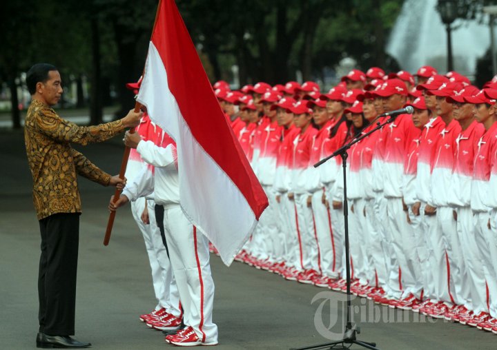 Jokowi Lepas Atlit Sea Games