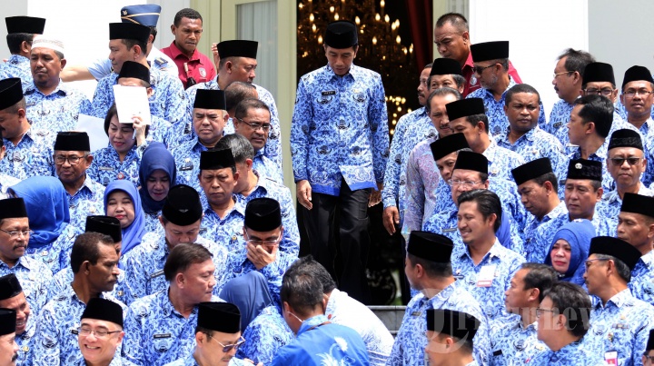 Jokowi Membuka Rakernas Kopri
