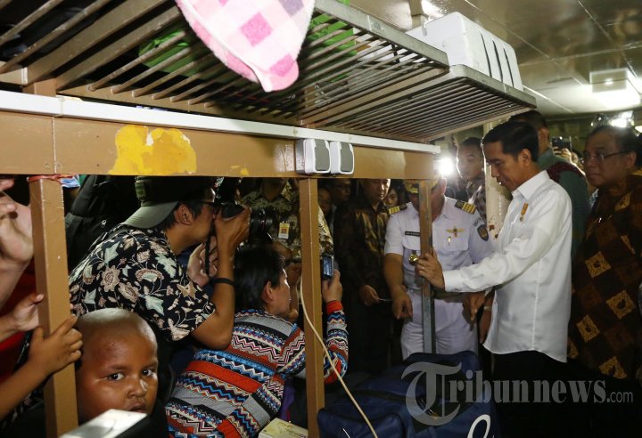 Jokowi Pantau Pelayanan Pelabuhan
