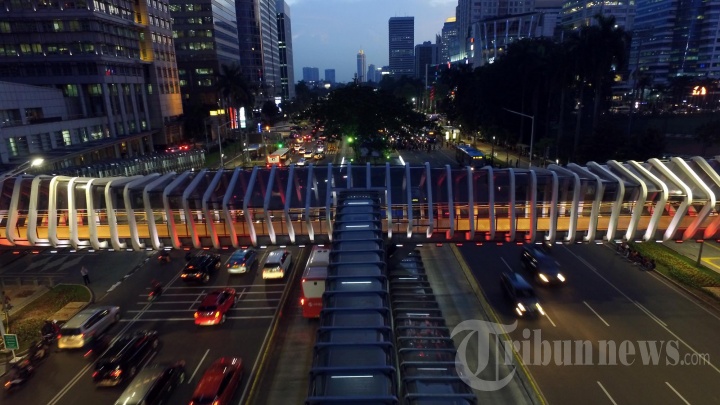 JPO Jalan Jendral Sudirman Berkonsep Kekinian
