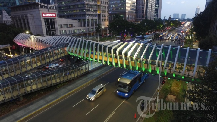 JPO Jalan Jendral Sudirman Berkonsep Kekinian