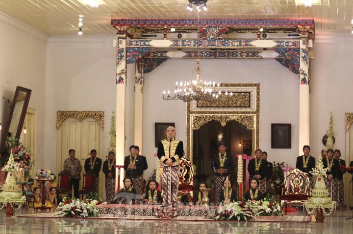 Jumenengan KPH Suryodilogo Menjadi KGPAA Paku Alam X