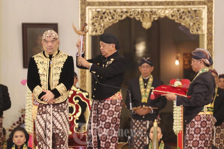 Jumenengan KBPH Suryodilogo Menjadi KGPAA Paku Alam X
