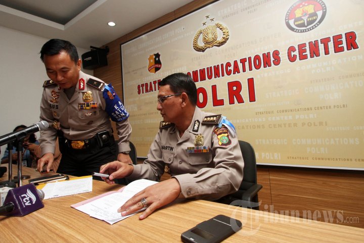 Jumpa Pers Mabes Polri Terkait Ledakan Bom di Mapolresta Solo