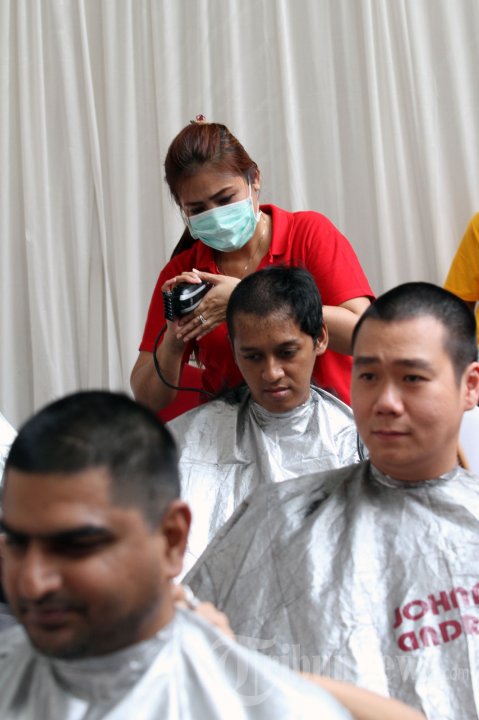 Kampanye Shave For Hope