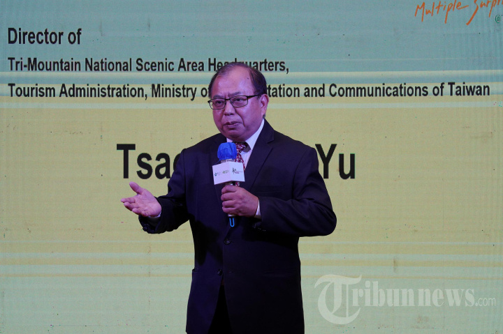 Kampanye Tri-Mountain Multiple Surprise