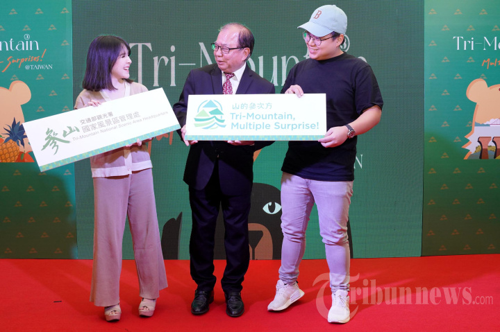 Kampanye Tri-Mountain Multiple Surprise