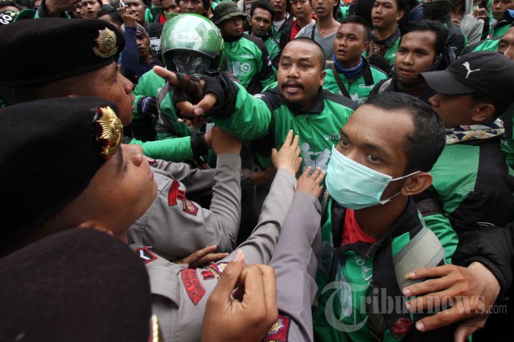 Kantor Gojek Digeruduk Drivernya Sendiri