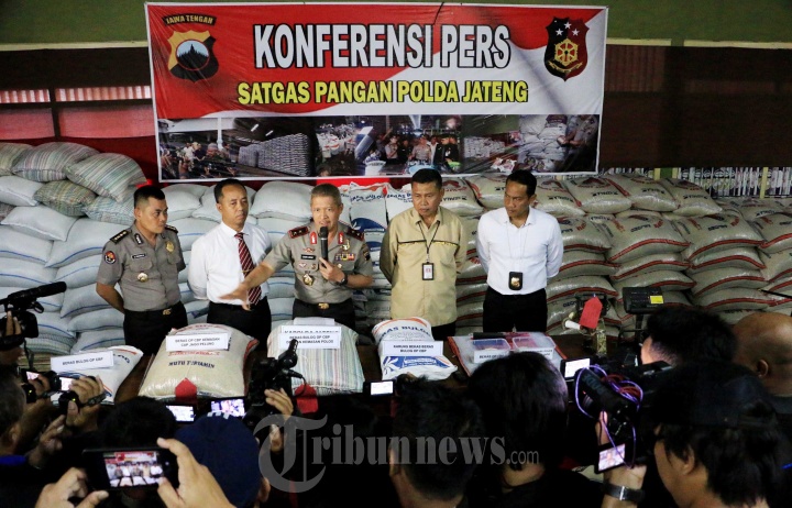 Kapolda Jeteng Melihat Beras Sitaan