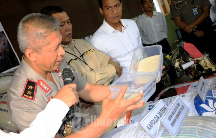 Kapolda Jeteng Melihat Beras Sitaan