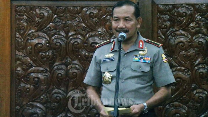 Kapolri Berikan Santuan Kepada Korban Teror Thamrin