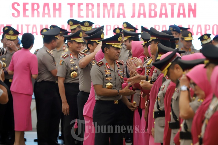 Kapolri Jend Pol Idham Azis Pimpin Sertijab 8 Kapolda