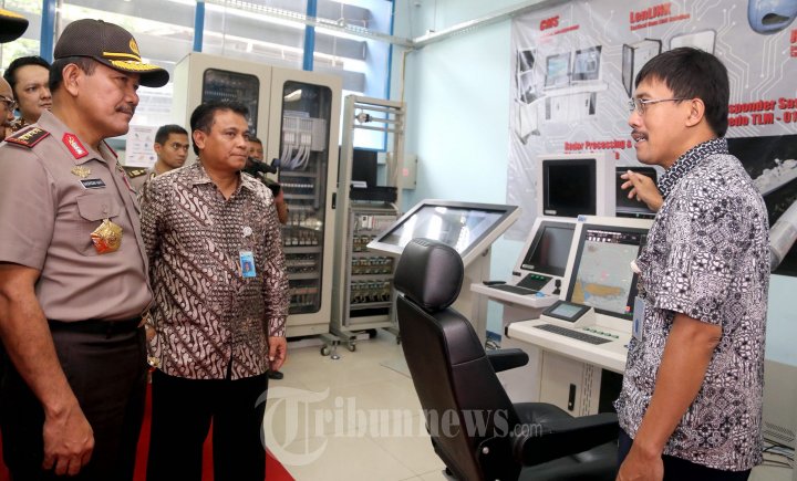Kapolri Kunjungi Pabrik PT LEN Industri di Bandung