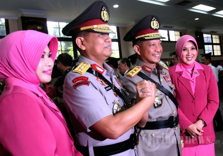 Kapolri Lantik Kapolda dan Pejabat Mabes Polri