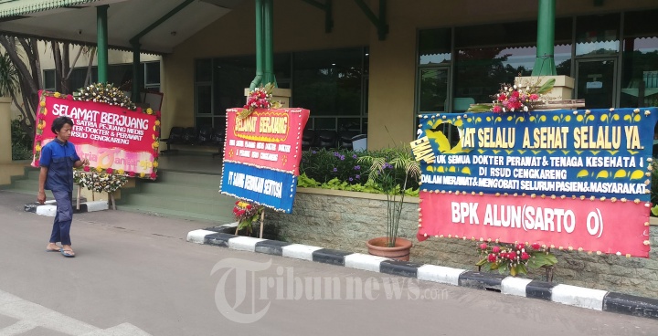 Karangan Bunga Ucapan Terima Kasih di RSUD Cengkareng
