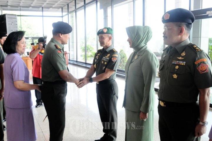 Kasad dan 8 Pati TNI Naik Pangkat