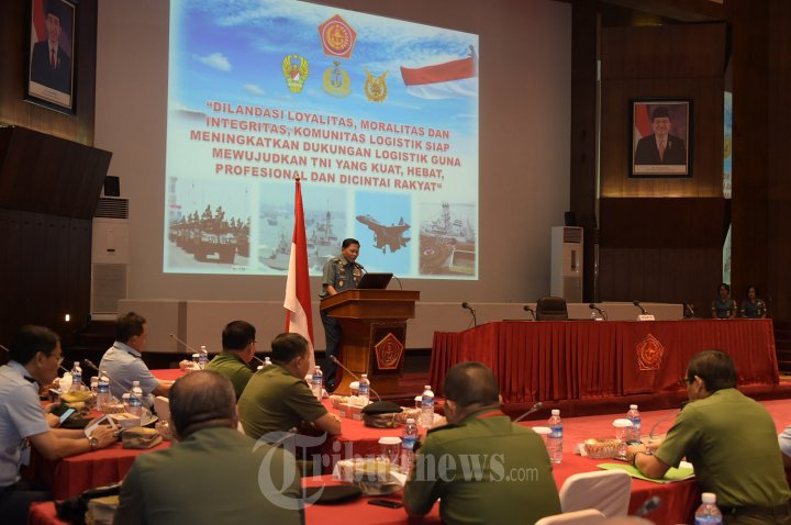 Kasum TNI Buka Rakorlog TNI 2016