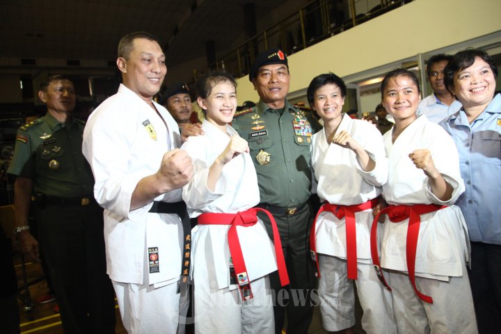 Kejurnas Karate Piala Panglima TNI III