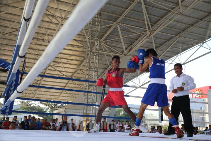 Kejurnas Tinju Elite Man dan Women 2014 Makassar