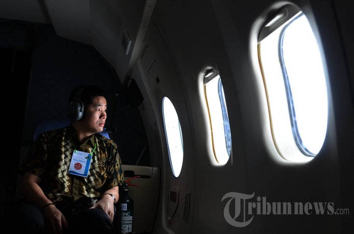 Keluarga Korban Ikut Pencarian AirAsia